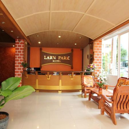 Larn Park Resortel Patong Exterior foto