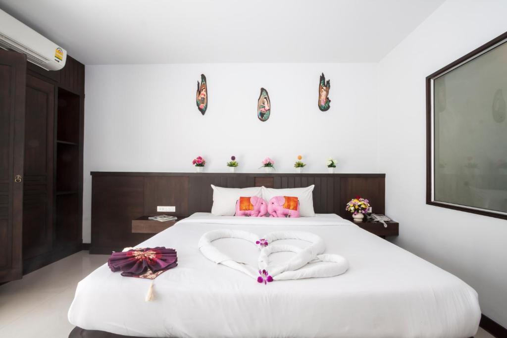 Larn Park Resortel Patong Quarto foto